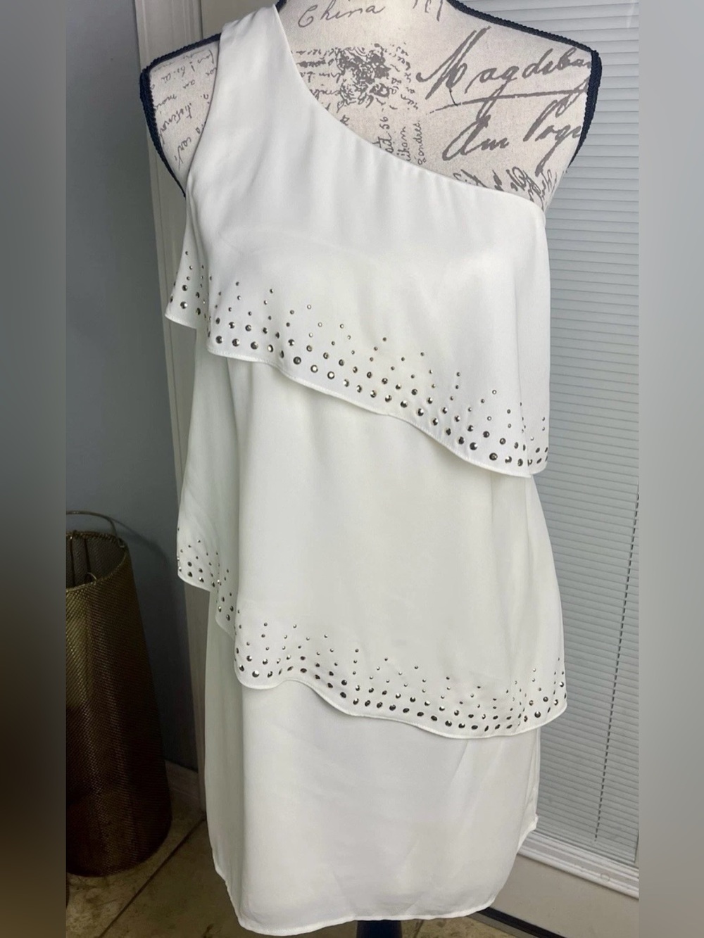 Express One Shoulder Ivory Tiered Ruffle Gold Studded Dress Sz 2